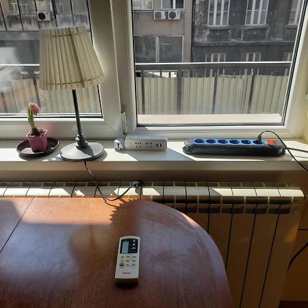 Private Cozy Room 2 With Shared Kitchen In Appartment Belgrado Buitenkant foto