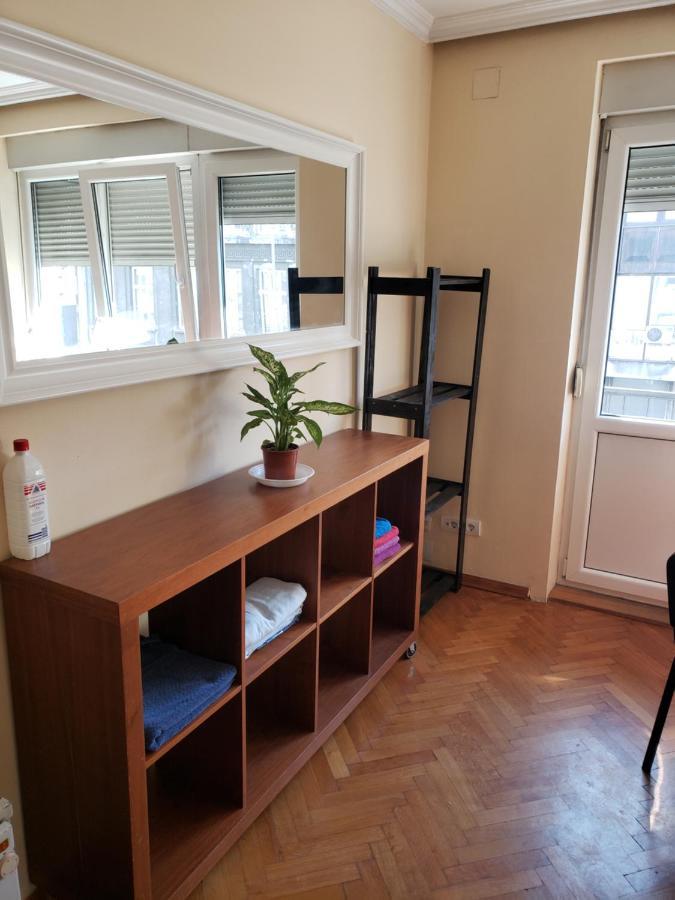Private Cozy Room 2 With Shared Kitchen In Appartment Belgrado Buitenkant foto