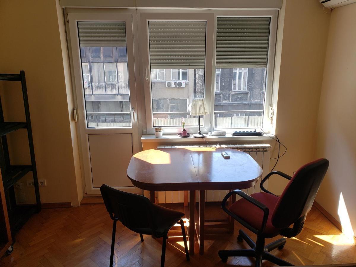 Private Cozy Room 2 With Shared Kitchen In Appartment Belgrado Buitenkant foto