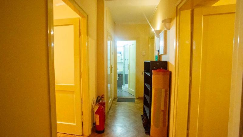 Private Cozy Room 2 With Shared Kitchen In Appartment Belgrado Buitenkant foto